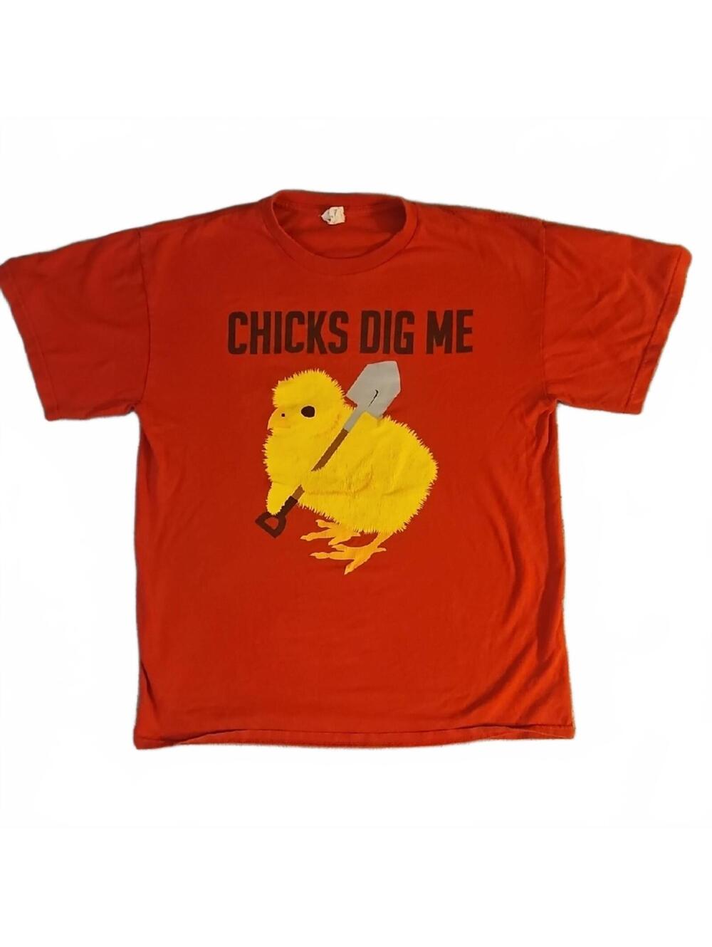 Red Graphic T-Shirt with Yellow Chick and 'Chicks Dig Me' Print